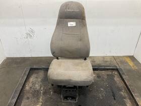 M0003-02065 Freightliner 2003-2025 Coronado Grey Cloth Air Ride Seat - Used P/n M000302065