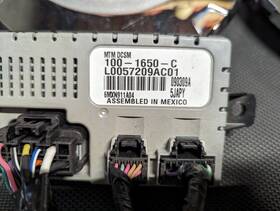 100-1650-c General Motors 07-11 Escalade Esv Yukon Denali Xl Passenger Heated Seat Module Oem