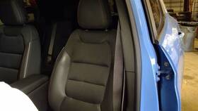 202-12283cl General Motors 21 22 23 Chevrolet Trailblazer Driver Left Front Seat