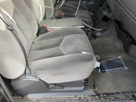 Gmc 202-02647a 2005-2006 Sierra 1500 Passenger Front Seat Oem Dbz44