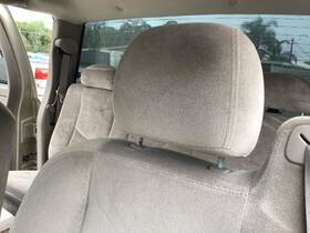 206.gm9o04 Gmc Truck Sierra350 2004 Headrest 6963247