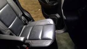 215.gm9f15 Gmc Truck 15 16 17 Yukon Driver Left Rear Second Row Heated Leather Seat Black