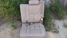 215.gm9f16 Gmc Truck 15 16 17 Yukon Denali Driver Left Rear Second Row Seat Heated Black Leather