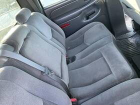 215.gm9m05 Gmc Truck Sierra150 2005 Seat Rear 4391832