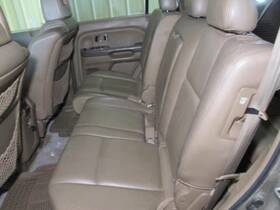 215.ho1605 Honda Pilot 2005 Seat Rear 1663082