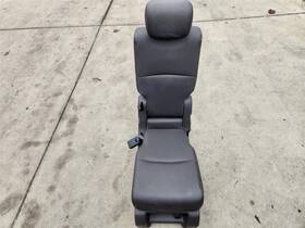 215.ho1o20 Honda 2018-2025 Odyssey Rear 2nd Row Middle Booster Seat Mocha Color