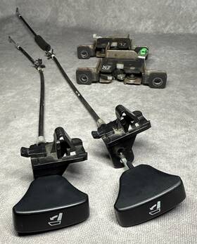 82220-sva-013 Honda 82620-sva-013 06-11 Civic Si Oem Rear Seat Lock Release Set