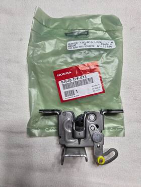 82620-t2f-013 Honda Genuine Oe Lock L- Rr- Seat 82620-t2f-013. Rear Latch