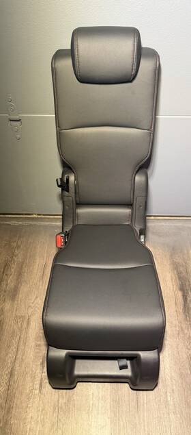 R183l Honda Nh900/r183l 2019-2026 Odyssey 2nd Row Jump Middle Seat Center Leather Black Red Stitch
