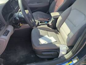 202-10472b Hyundai 2017-2018 Elantra Driver Front Seat Oem T59gp