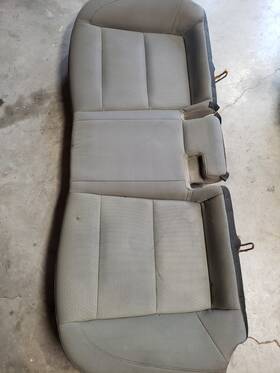 215.hy1r17 Hyundai Elantra 2017 Seat Rear Bottom