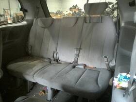 220.hy1507 Hyundai Entourage 2007 Third Seat Station Wagon Van 118724