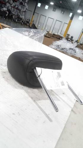 206.in1t17 Infiniti Qx50 2017 Headrest 557167