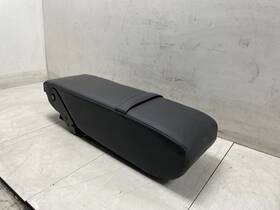 215.in1m08 Infiniti G35x 2008 Rear Center Seat Armrest With Cup Holder Leather Black Factory