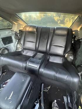 88300-am401 Infiniti 03 04 05 06 G35 Rear Seats Lower And Upper Black Leather Console Coupe