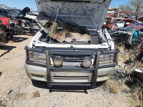 202.is1398 Isuzu Trooper 1998 Front Seat 196942