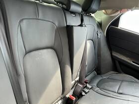 215.ja1p18 Jaguar Xf 2018 Rear Seat 60/40 Split Bench Black Leatherette Second Row 824618