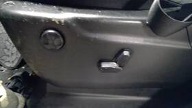 203.am8712 Jeep Grandcher 2012 Front Seat Track 617388
