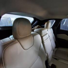 206.am8217 Jeep Cherokee 2017 Headrest 8033750