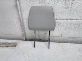 206.am8222 Jeep 2022 Grandcher Driver Left Side Front Headrest Gray Leather Trim Ta Oem