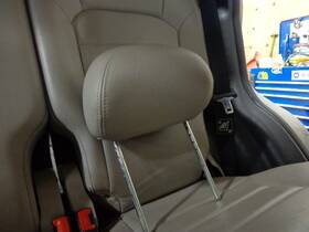 206.am8304 Jeep Liberty 2004 Headrest 2039339