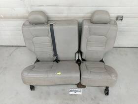 215.am8303 Jeep Liberty Kj Complete Rear Seat Set Fits 2002-2007 02 03 04 05 06