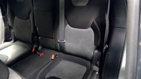 215.am8514 Jeep 2014 14 Cherokee Rear Seat Driver Left 2/3 Black Gray Cloth 99139