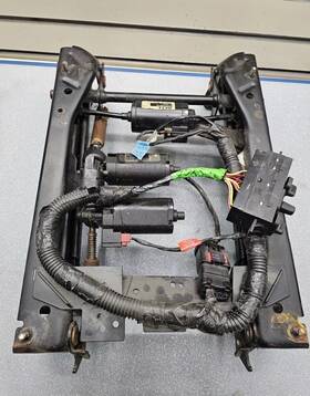 4856749 Jeep 99-04 Grand Cherokee Wj Driver Electric Power Seat Base Track No Memory