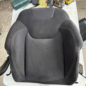 68348529ab Jeep 2014-2018 Cherokee Front Rigth Pasenger Side Upper Seat Cushion Cloth Oem