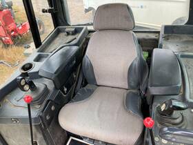 At424643 John Deere 750k Seat - Used P/n