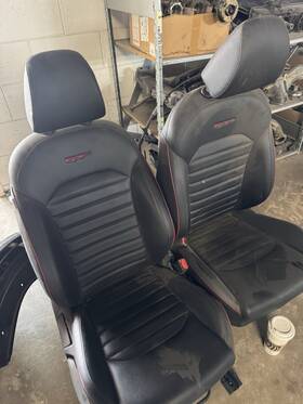 11636 Kia -11636 2020 Forte Red Gt Line Lh And Rh Front Seats Pair Oem Set