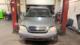 215.ki1305 Kia Sedona 2005 Seat Rear 934558
