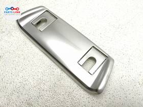 M8e2611e36ae Land Rover 2022-24 Range L460 Front Seat Headrest Trim Plate Cover Applique End Cap