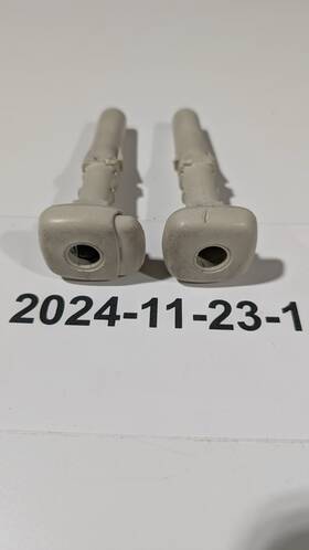 71930-52030-a1 Lexus Pair Beige Cream Tan 2006-2013 Is350 Front Seat Headrest Non-locking Guide