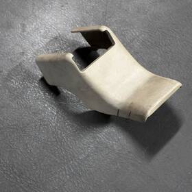 72158-0e010 Lexus 2004-2006 Rx330 350 400h Track End Cover Tan Biege Passenger Seat Rear Oem