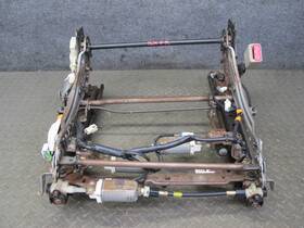 82191-60010 Lexus 1998-2002 Lx470 Front Right Pass Side Lower Seat Track Frame With Motor 82191-60010 Lexus 1998-2002 Lx470 Front Right Pass Side Lower Seat Track Frame With Motor