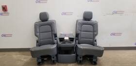 215.fd2220 Lincoln 20 Navigator Black Label Middle Row Seat Set With Console Blue Leather