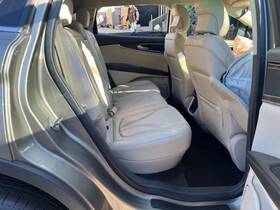 215.fd2e17 Lincoln Mkx 2017 Seat Rear 386294