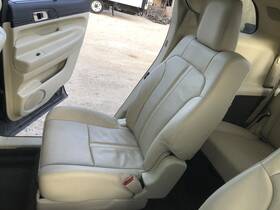 Lincoln 215.fd2m19 2nd Row Rear Back Seat 2019 Mkt Right Passenger 6d Tan Leather 962241