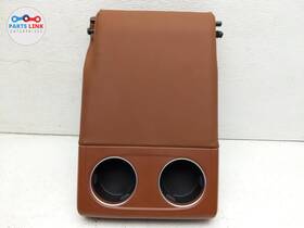 673006236 Maserati 2017-20 Levante Rear Seat Armrest Cup Drink Holder Arm Rest Brown M161