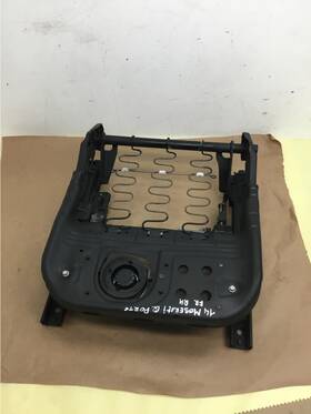 L0330660pn Maserati Quattroporte Gts Front Right Seat Lower Frame Rail Track 14-19 O
