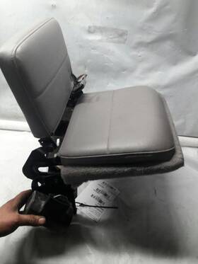215.mz1601 Mazda B3000 2001 Seat Rear 343766