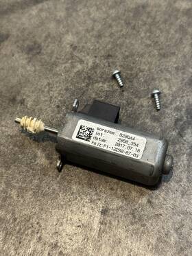 0390204078 Mercedes-benz Cla250 Gla250 Seat Motor 2014- 19 Oem