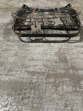 1079100822 Mercedes-benz 450sl 380sl 560sl R107 Bottom Seat Frame Springs