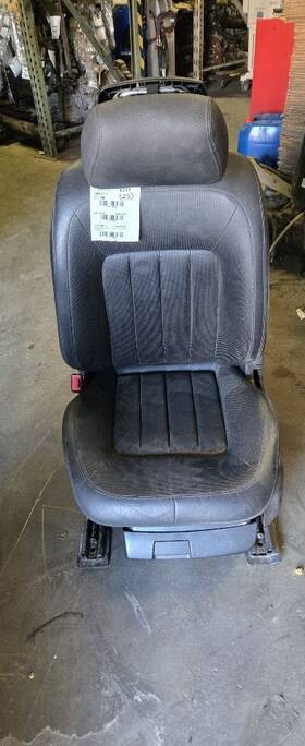 202-53911l Mercedes-benz 12-18 Cls550 Driver Front Seat L134673
