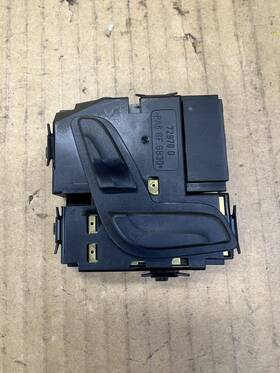 2048701758 Mercedes-benz 2008-2014 C300 W204 - Front Right Seat Adjustment Control Switch