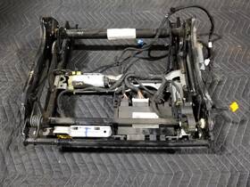 2049107536 Mercedes-benz 08-14 C230 C250 C300 C350 W204 Sedan - Driver Seat Track With Motors