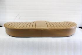 215.mb1p82 Mercedes-benz 1981 1982 1983 1984 1985 300sd W126 Rear Seat Bottom Cushion Date Beige