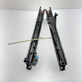 2478602802 Mercedes-benz 2021-2025 Gla250 H247 Front Right Passenger Side Seat Rails Pair Oem