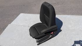 9079105302649k49 Mercedes-benz 2019-2024 Sprinter Front Right Side Seat With Armrest And Switch Oem
